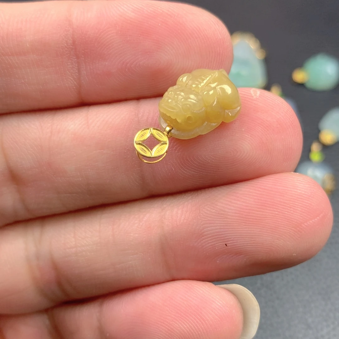 【闪购商品】翡翠18K金镶嵌颈饰翡翠