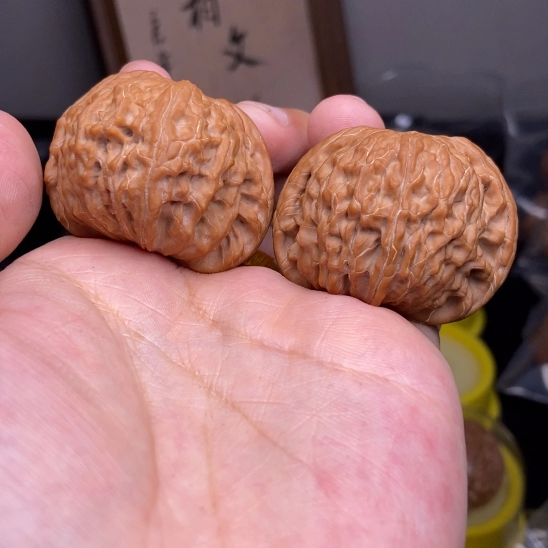 文玩核桃吊坠全品42.8尺磨盘红皮山地毕业对