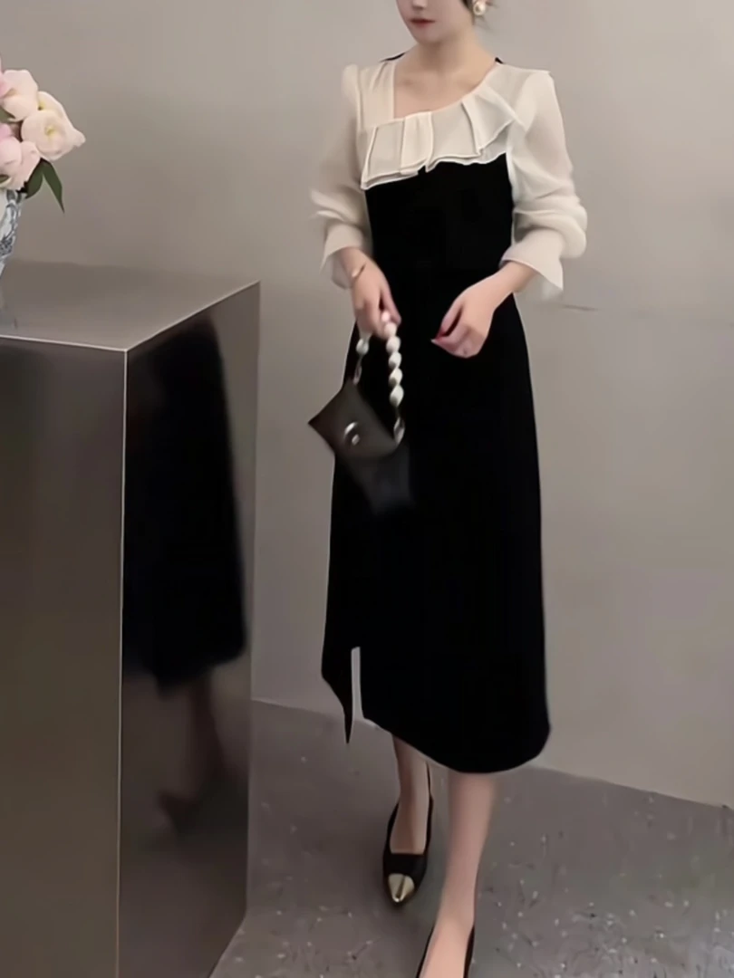 法式高级感显瘦圆领连衣裙女秋季新款小众设计感减龄气质拼接裙子