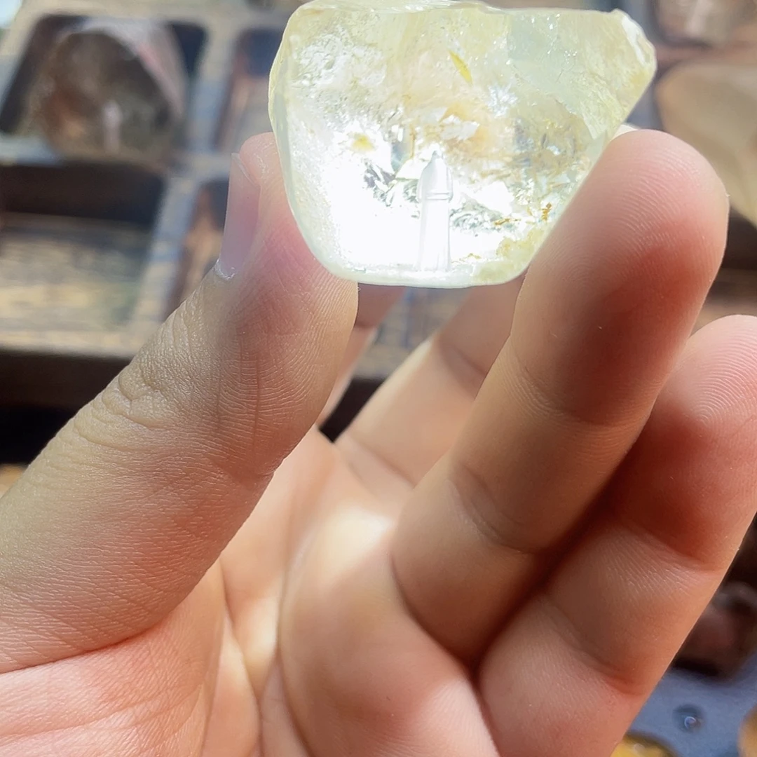 水晶未镶嵌珠宝半成品