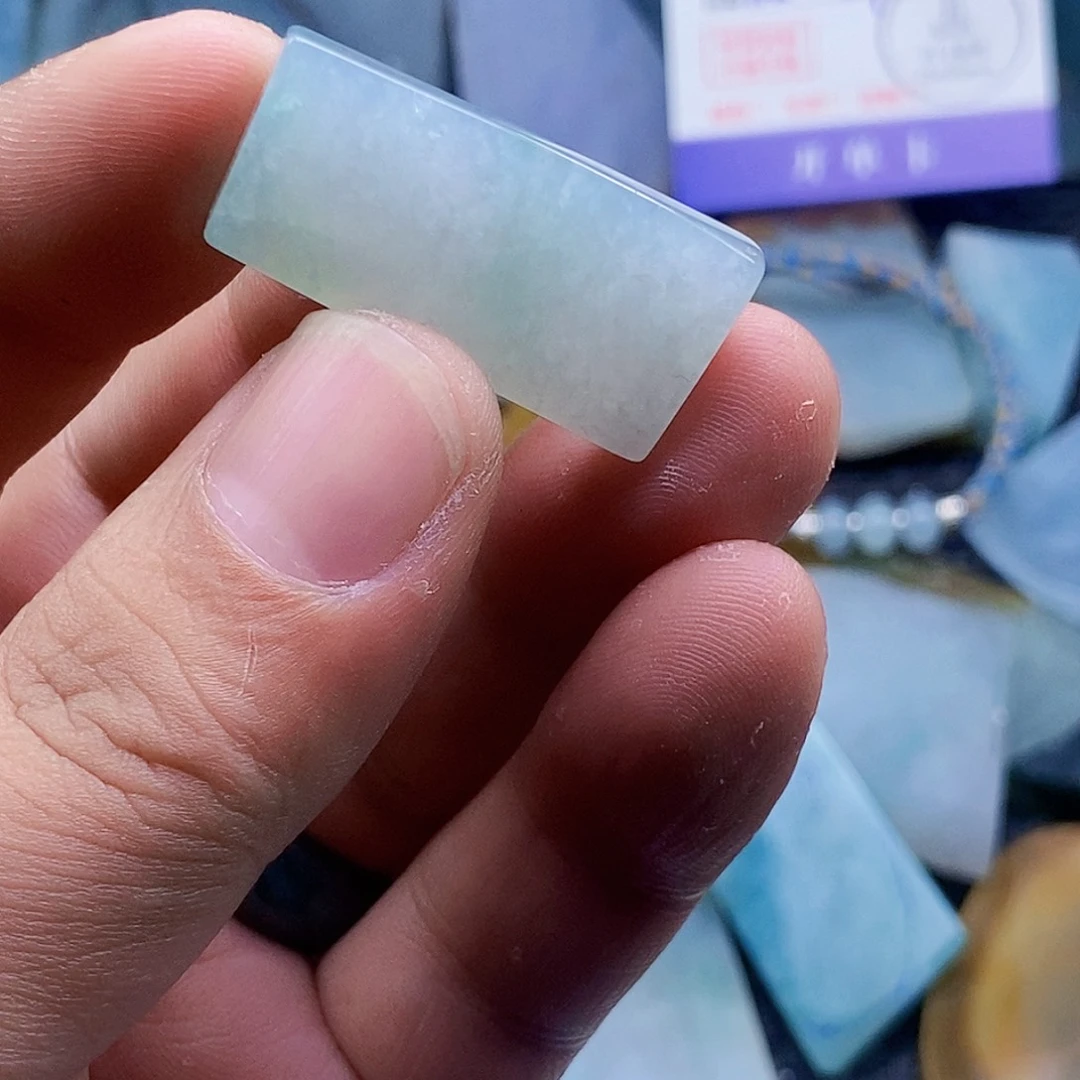 未镶嵌定制翡翠翡翠