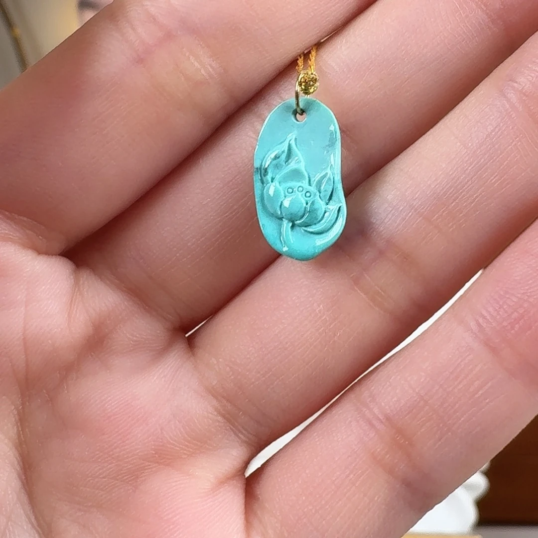 绿松石未镶嵌挂件