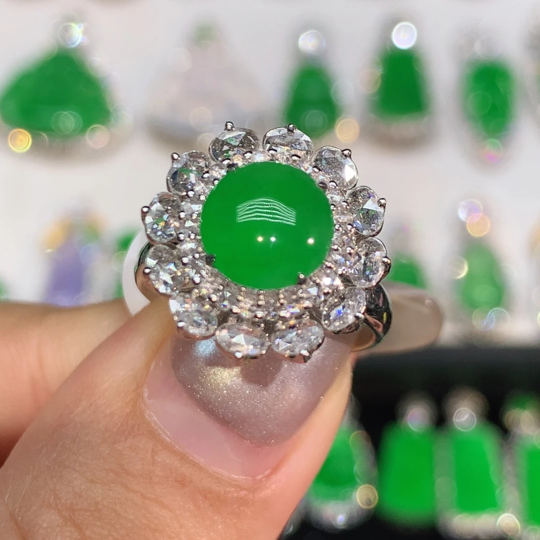 翡翠18K金镶嵌戒指