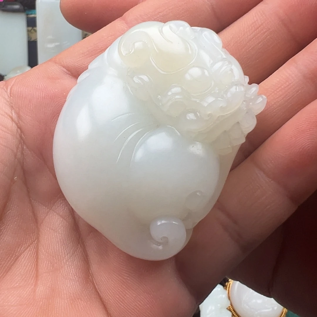 和田玉未镶嵌挂件