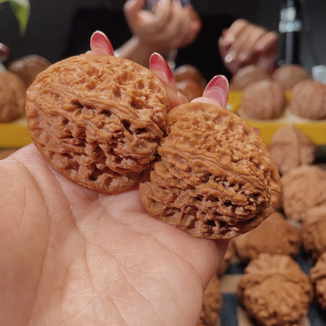 吊坠文玩核桃40三角南疆