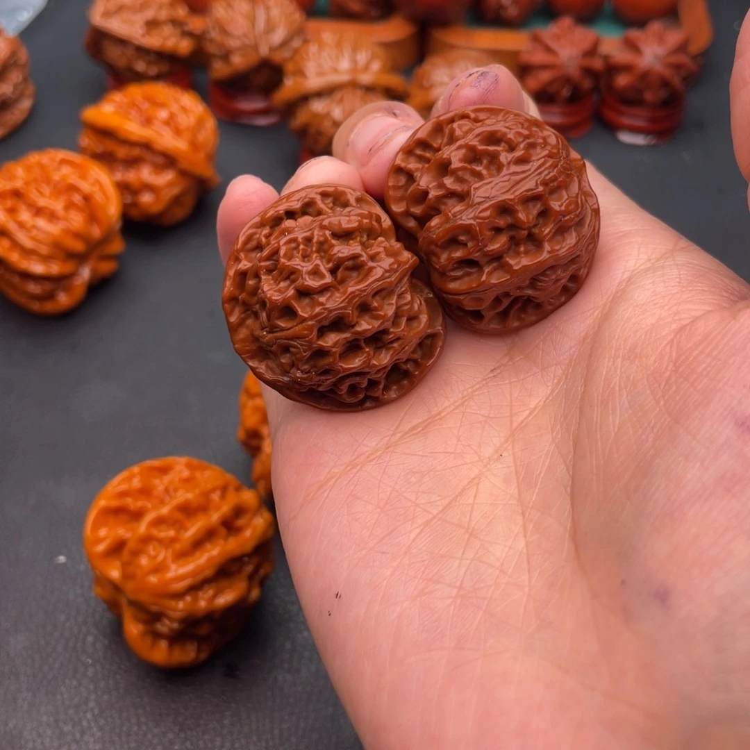 老****文玩核桃把件苹果园