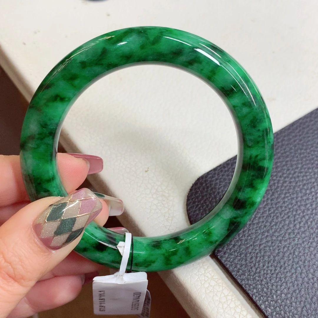 未镶嵌手镯翡翠缅甸