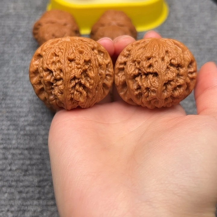 大叶紫檀（黑酸枝木类）42粗筋