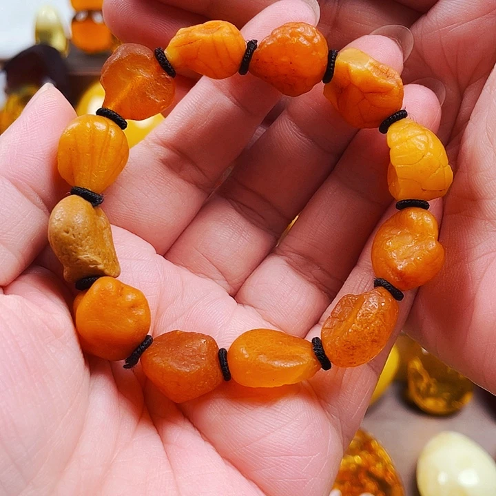 琥珀未镶嵌裸石手串