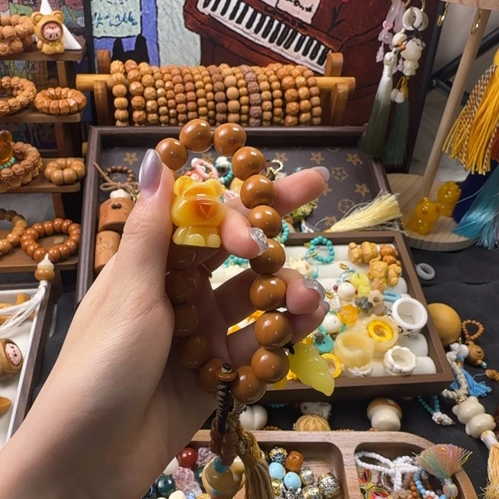 ****吊坠猴头核桃爱心