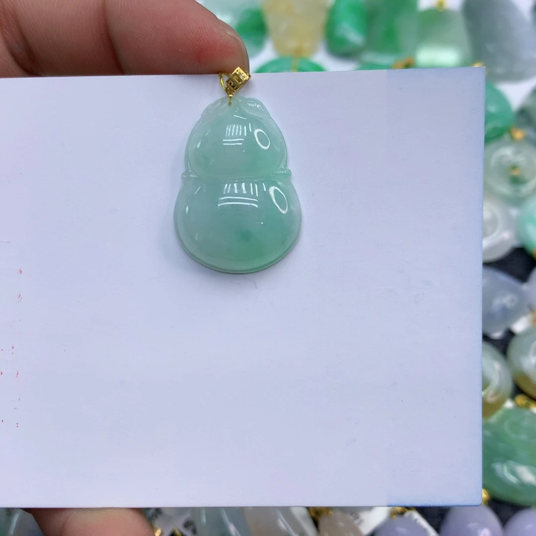 翡翠18K金镶嵌颈饰1111111