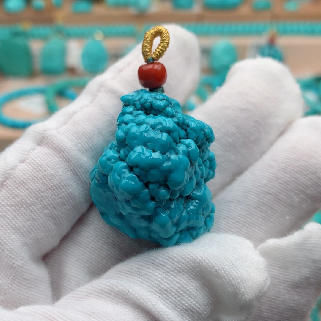 绿松石未镶嵌珠宝奇石24.4克