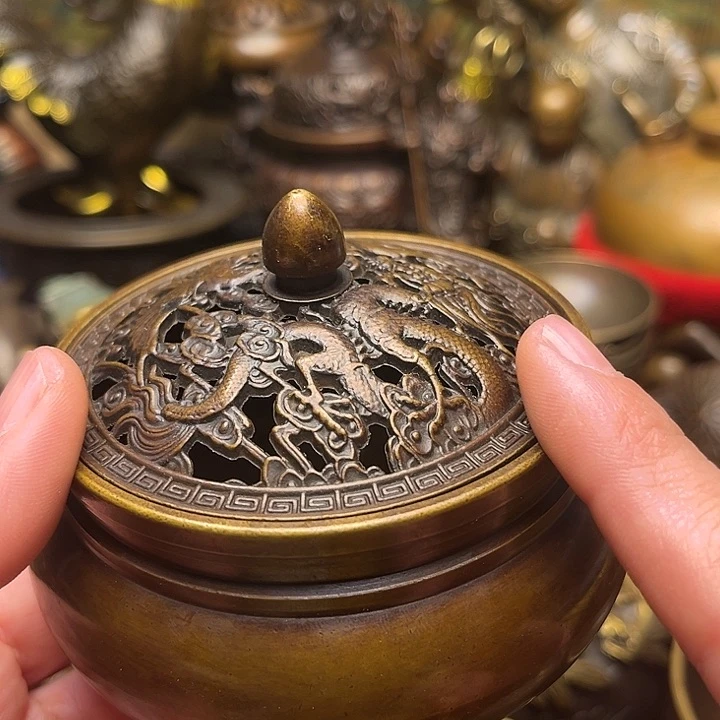 精美铜器批发档口