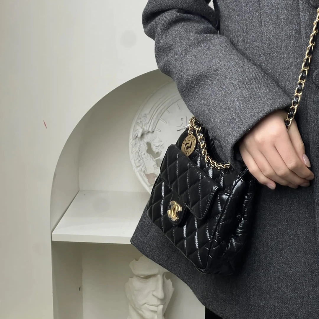 99新 Chanel/香奈儿 天猫精灵小号黑金油蜡皮新款单肩包/甄选