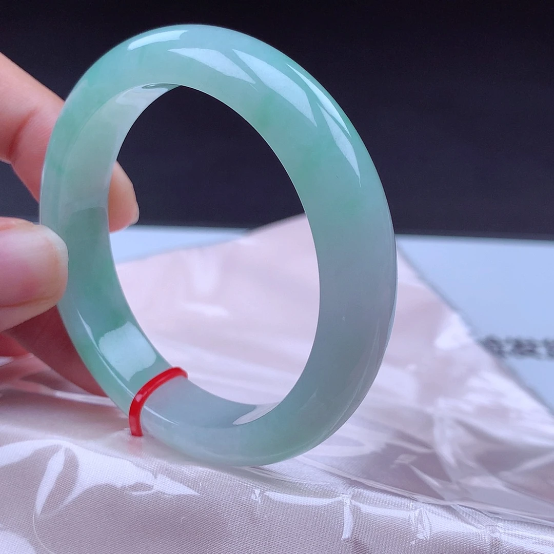 幸***子翡翠未镶嵌手镯手镯002024