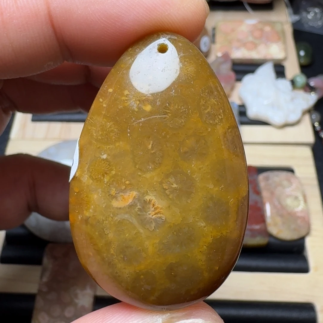 未镶嵌纯天然色有机玉石保真色硅化玉特价无珠无绳一件包邮