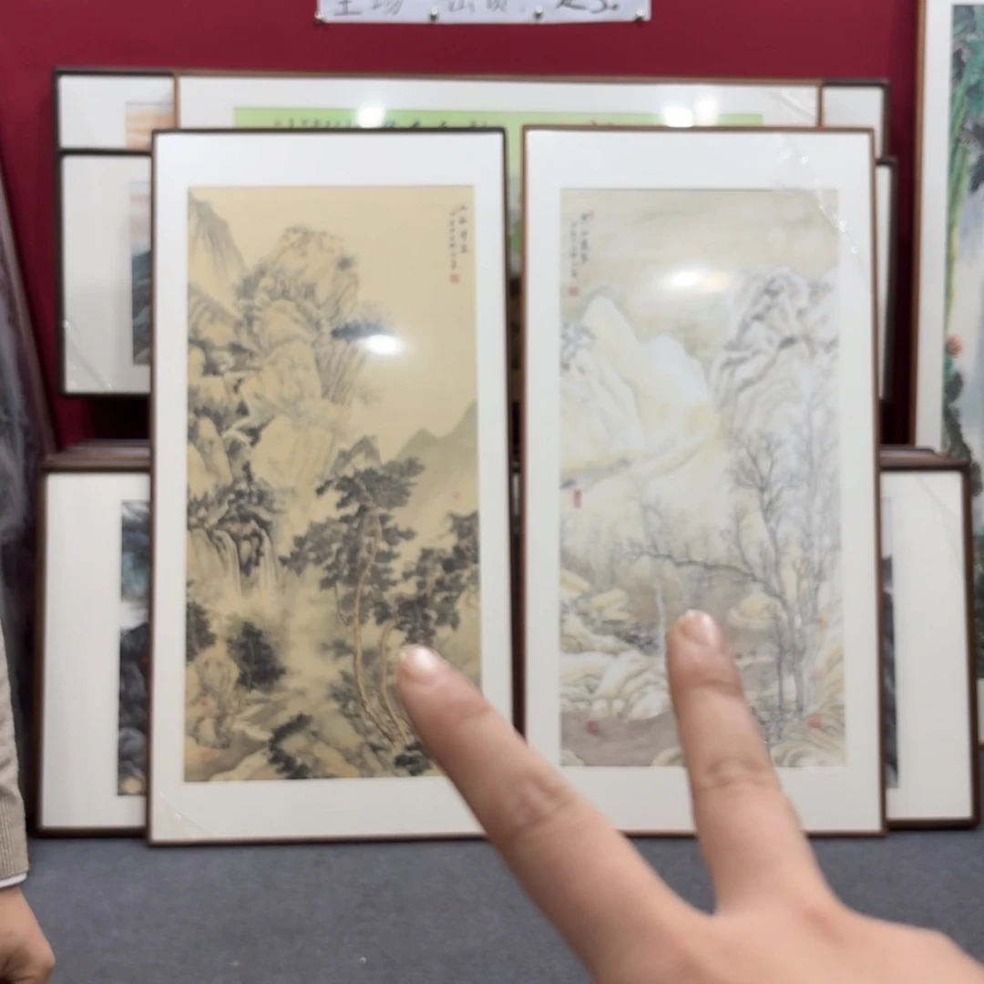 国画小*子带框绘画作品
