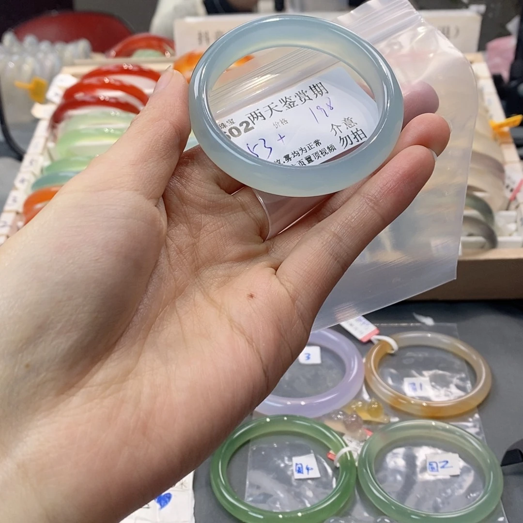 玛瑙/玉髓手镯未镶嵌M*y