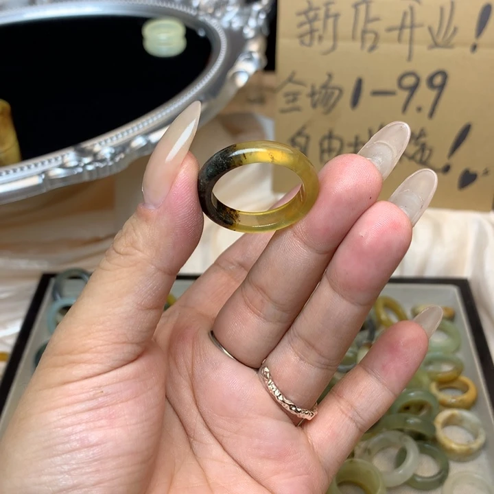 小***天合金蛇纹石玉戒指