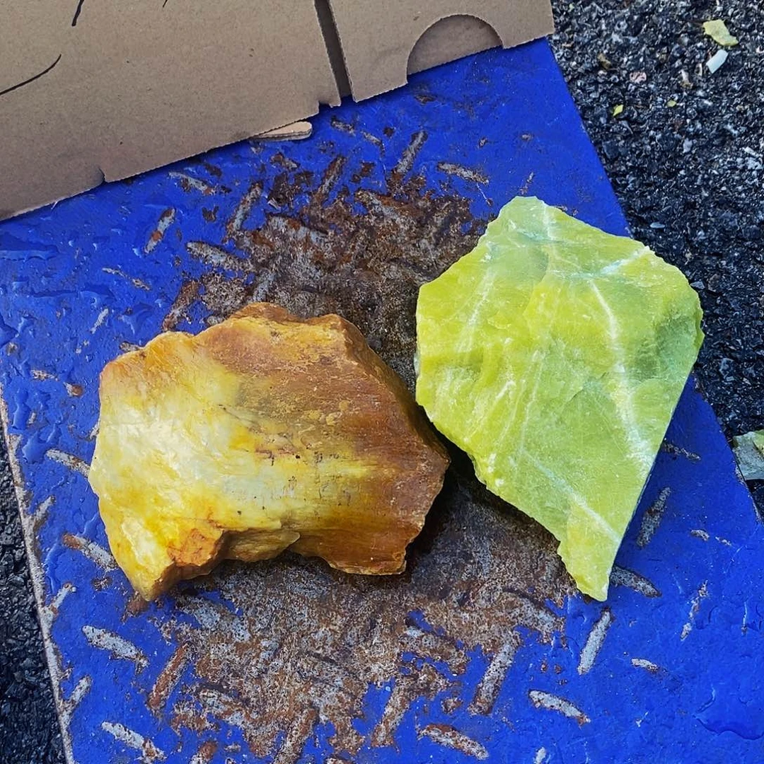 岫玉未镶嵌岫玉原石奇石摆件