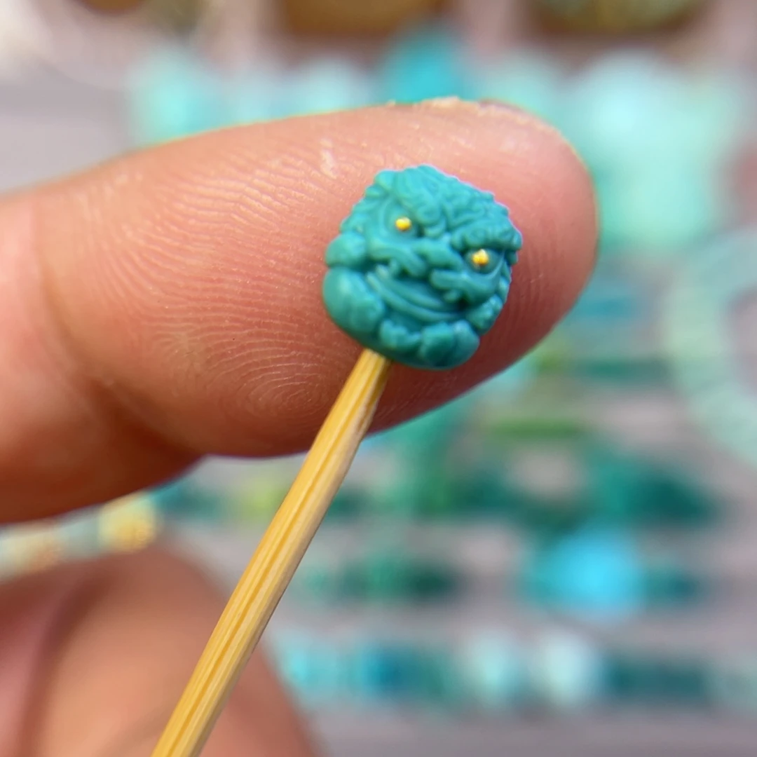 绿松石配饰未镶嵌