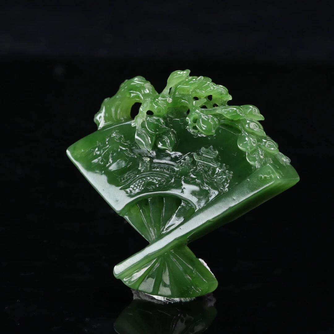 61和田玉俄七碧玉吊坠/101377上海嘉禾拍卖