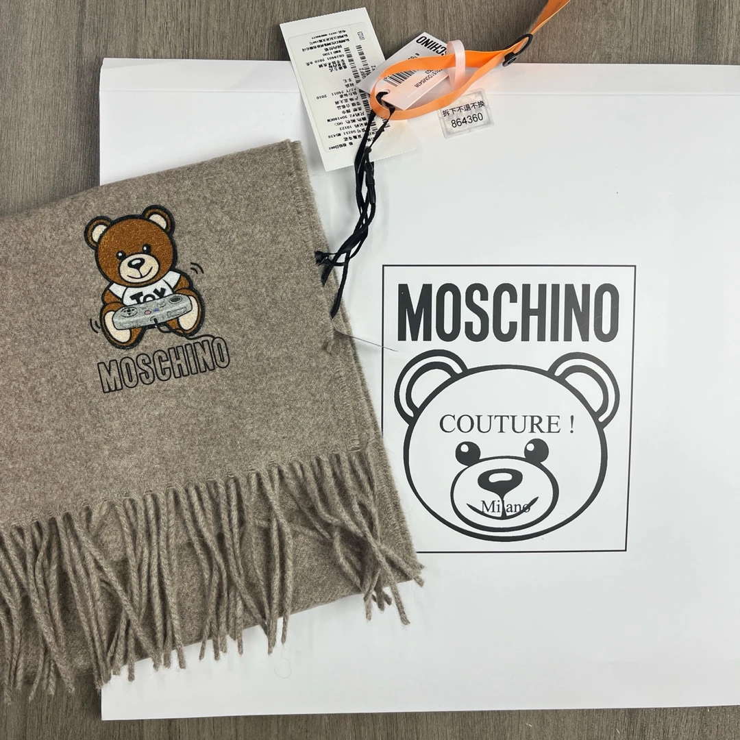 116 Moschino简约手柄小熊印花羊毛流苏围巾百搭(180*30) 全新