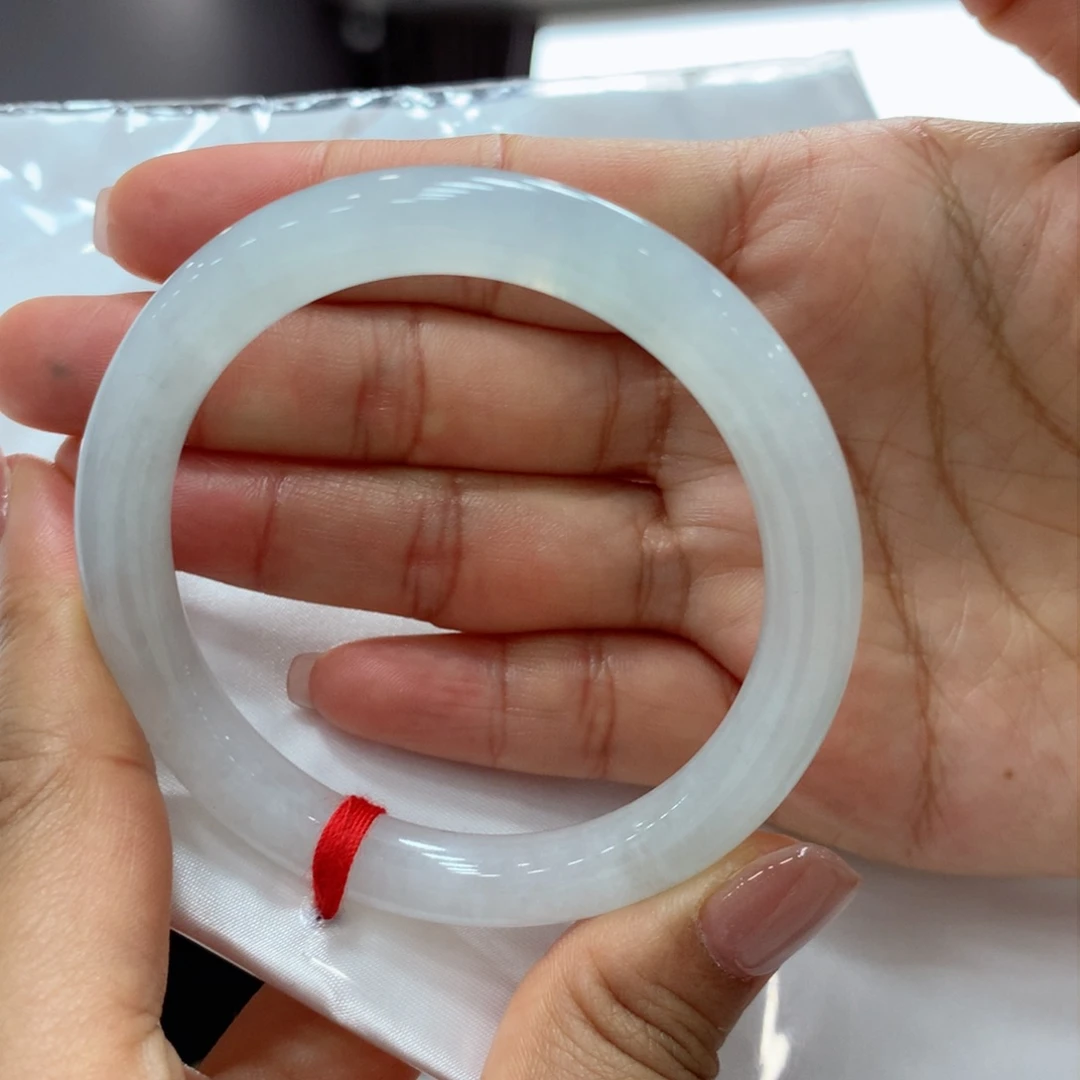 翡翠手镯未镶嵌买断