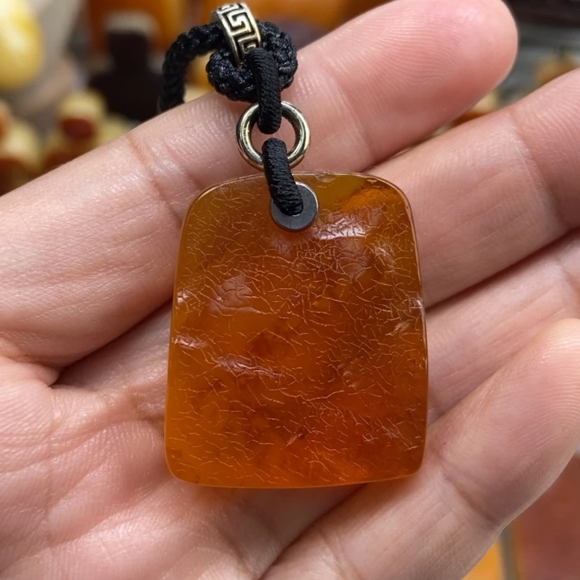 【闪购商品】琥珀颈饰未镶嵌