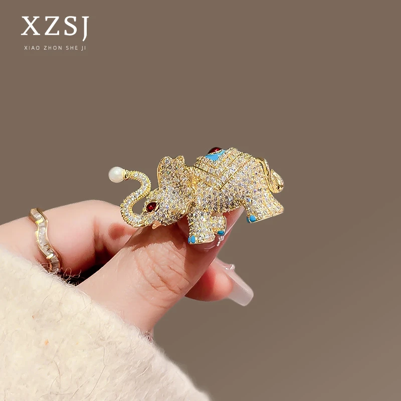 铜锆石胸针 大象胸花高档女气质饰品奢华精致高级感衣服配饰百搭