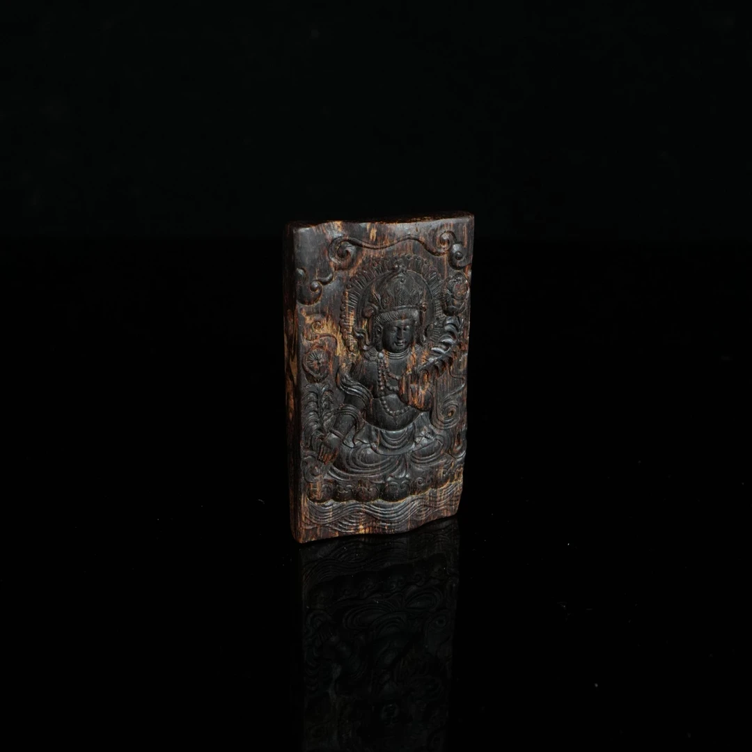 DY-C600 芽庄老顶沉水观音牌 6.1x3.5x1cm 19.4g