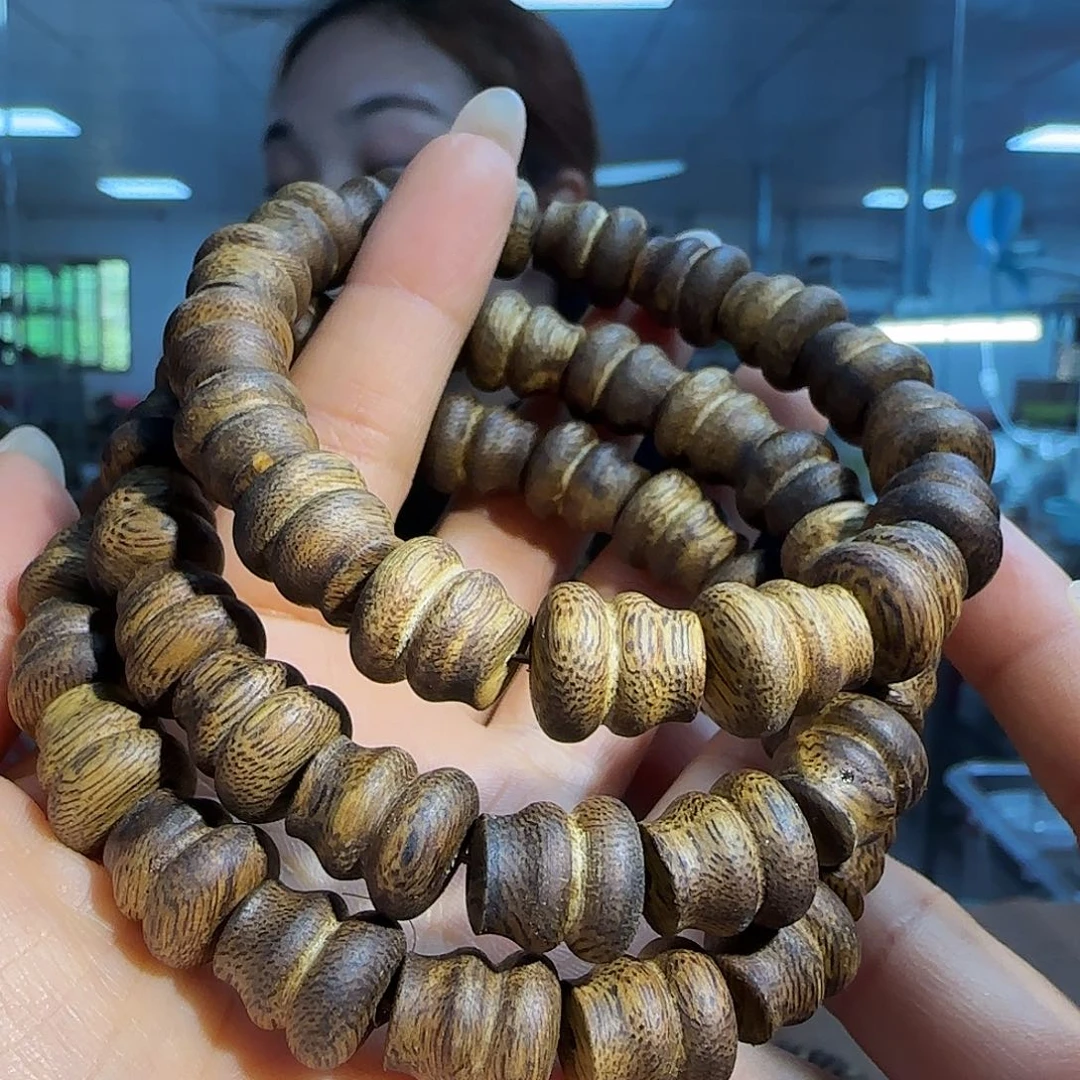沉香手串多样性发货1条千里香999108