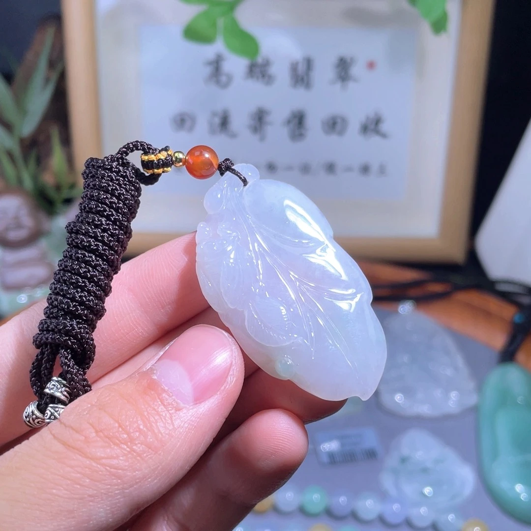 翡翠未镶嵌颈饰吊坠