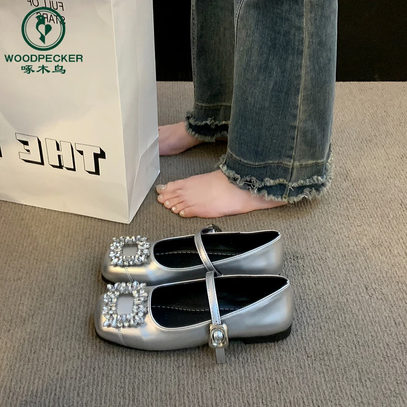 啄木鸟法式水钻银色玛丽珍单鞋女2025春夏新款韩版平底配裙子皮鞋