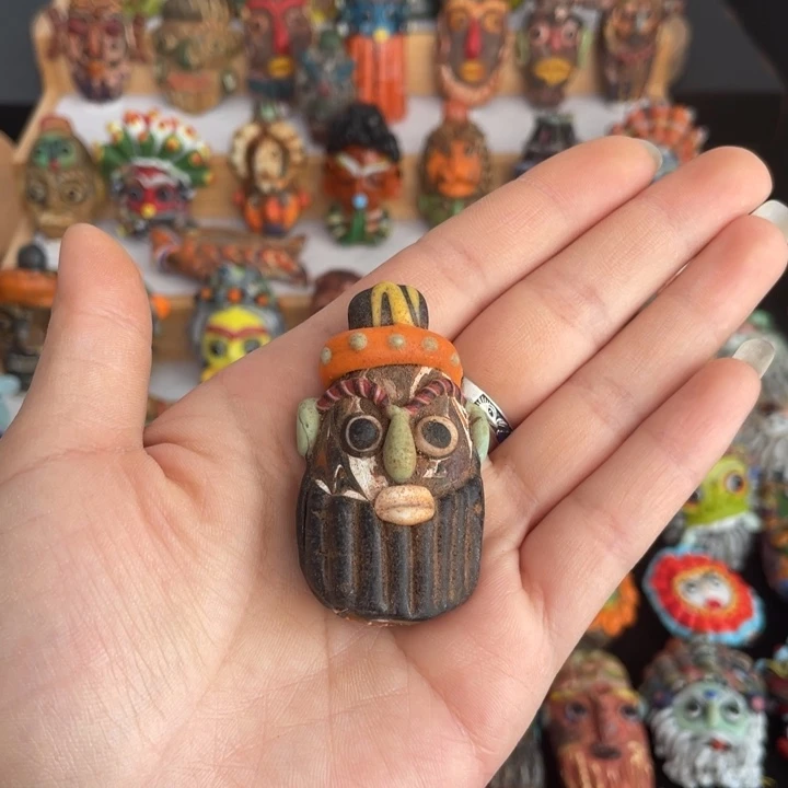 琉璃饰品大胡子1只