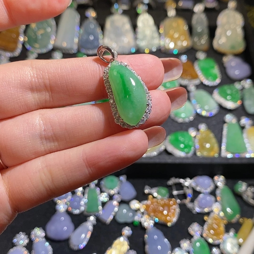 颈饰银S925镶嵌翡翠天然翡翠