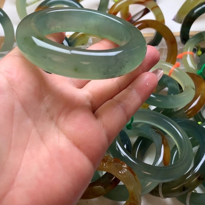 岫玉未镶嵌手镯54