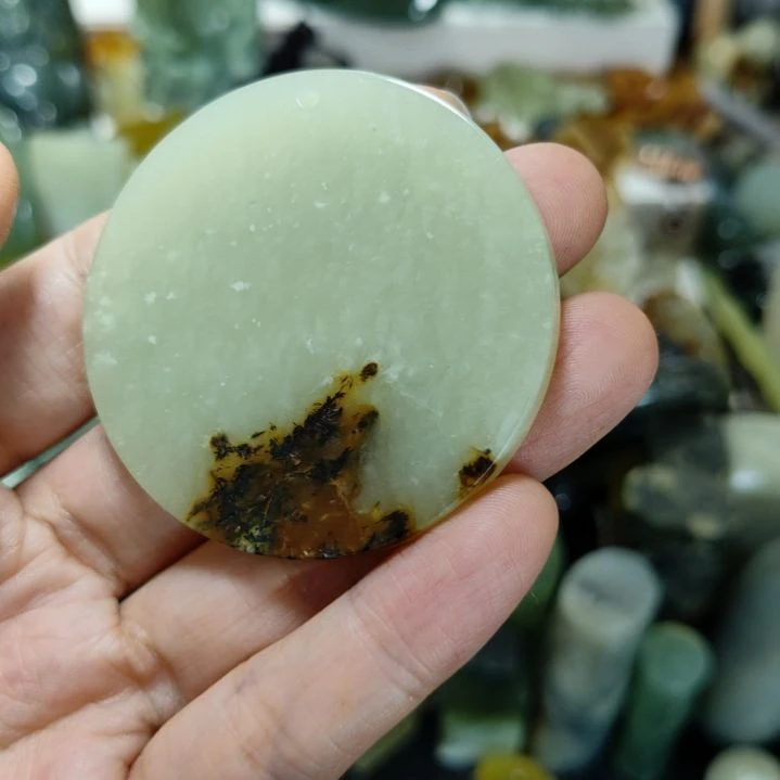 岫玉未镶嵌挂坠款式