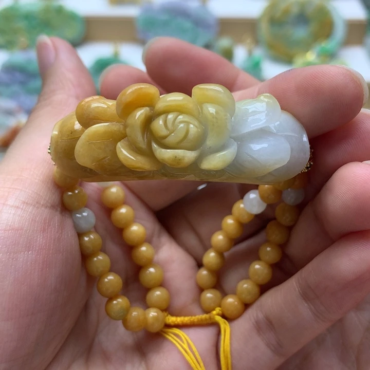 颈饰未镶嵌翡翠翡翠