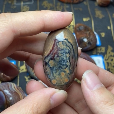 未镶嵌玛瑙/玉髓珠宝奇石