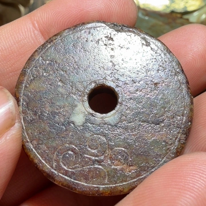 赤***马和田玉（糖玉）未镶嵌颈饰