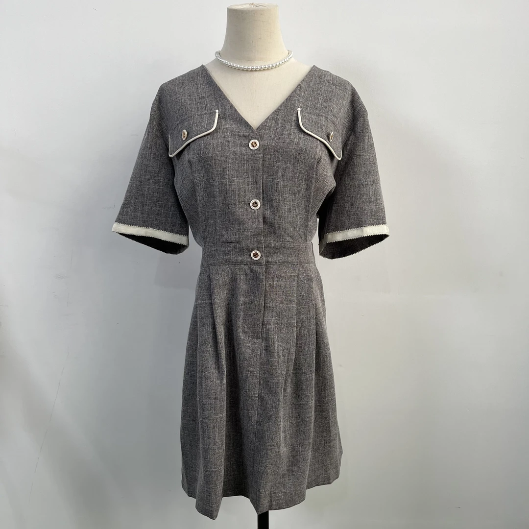 B8402 女士灰色小香风通勤气质款显瘦连衣裙