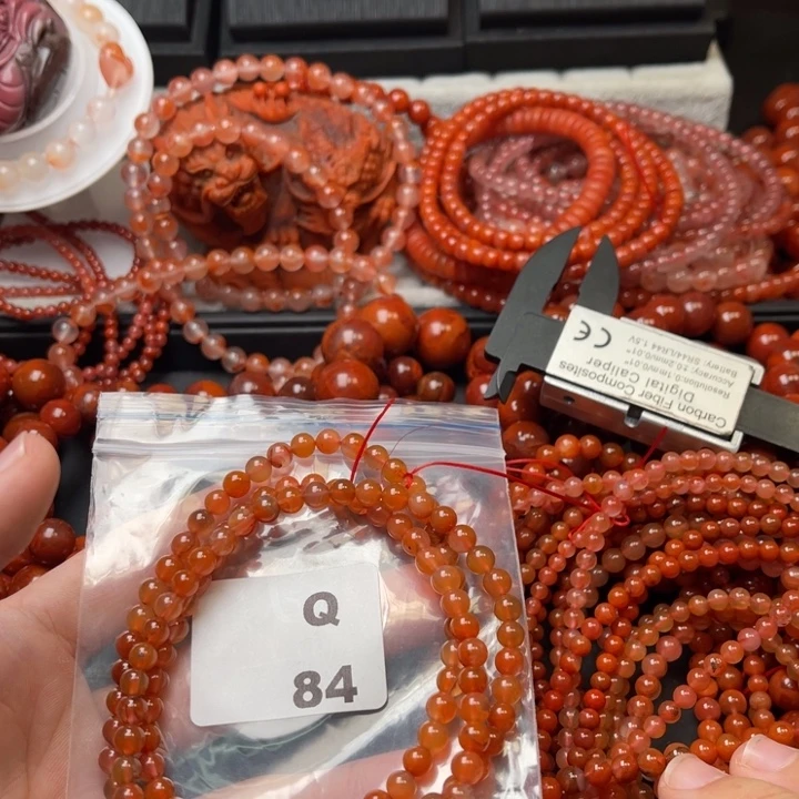 南红玛瑙未镶嵌多样性发货默认微瑕称重5mm