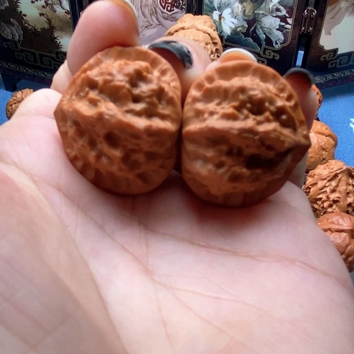 文玩核桃把件龙脊