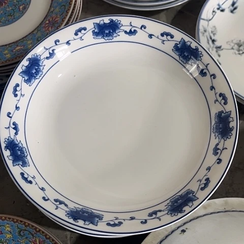 陶瓷8寸深窝盘一个陶瓷