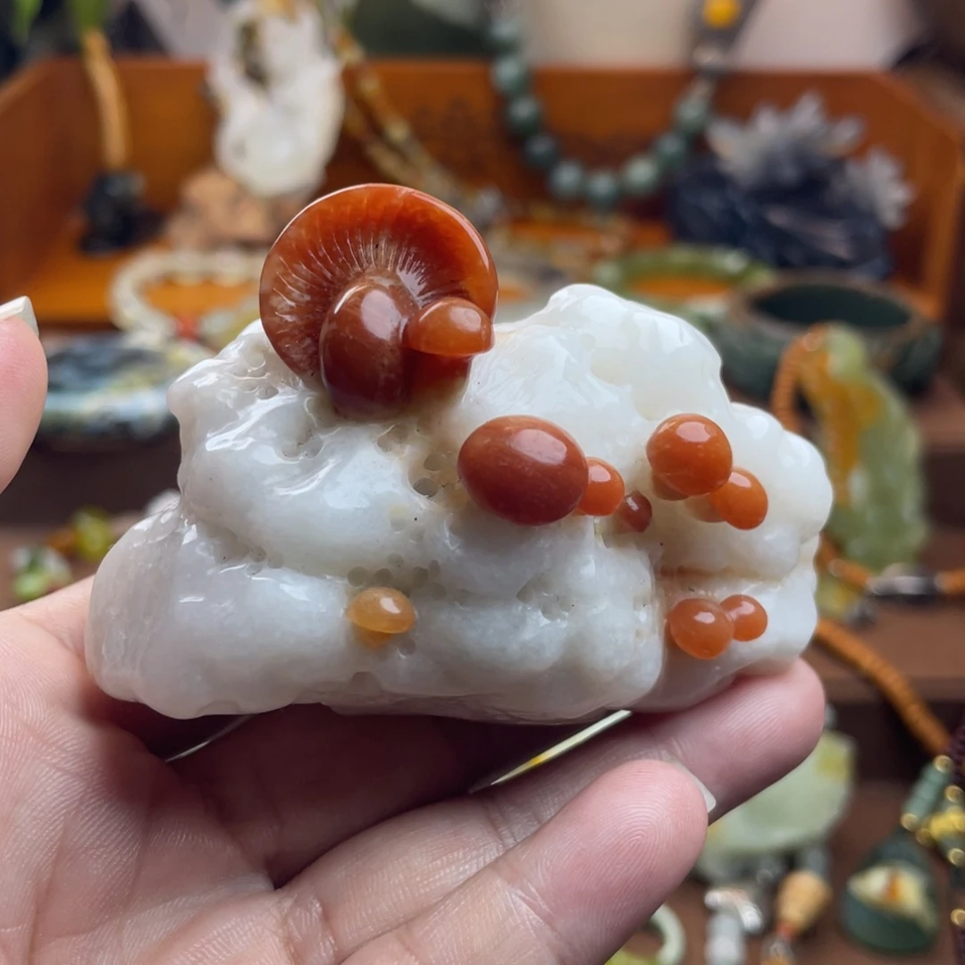 蛇纹石玉未镶嵌吊坠