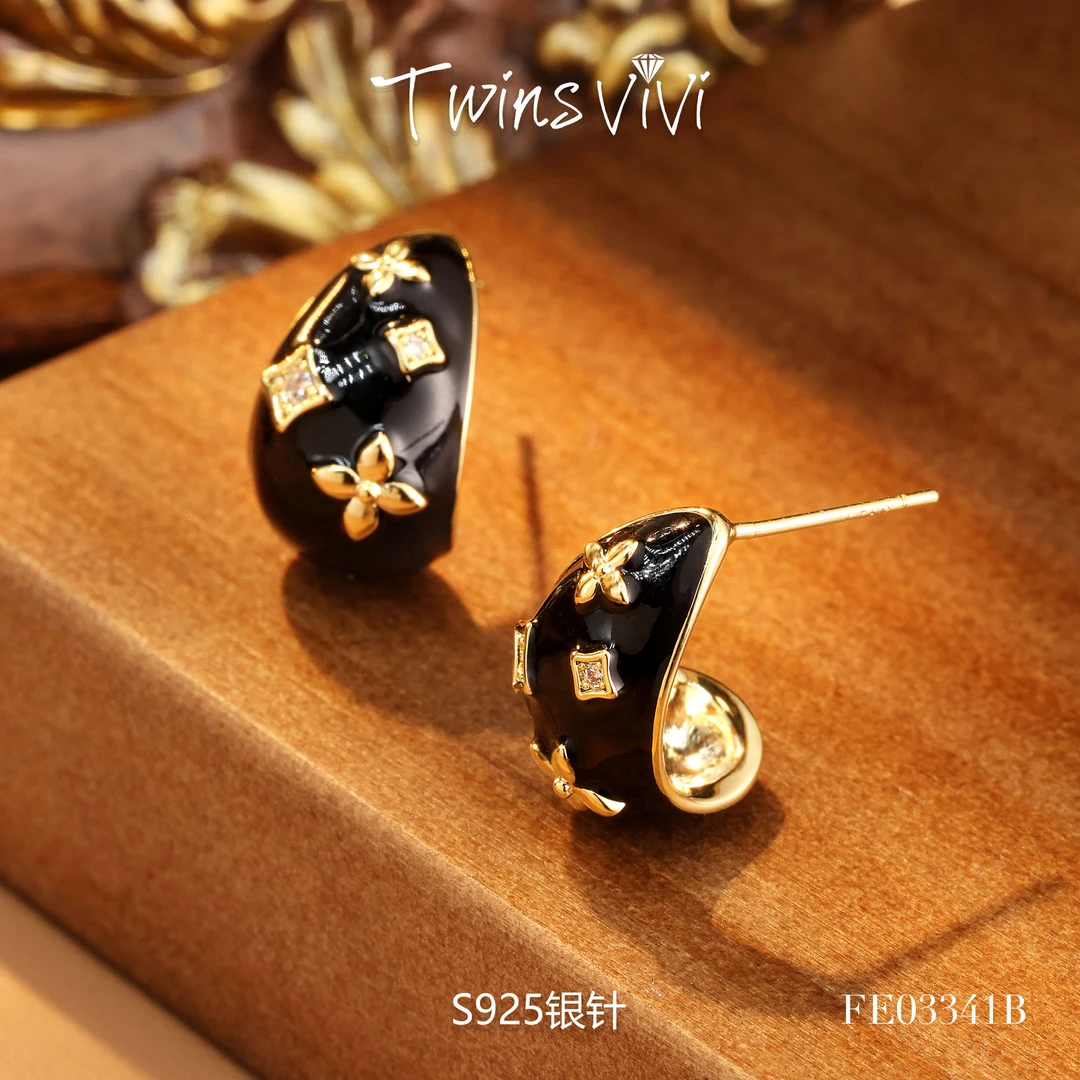 TWINS VIVI 铜合金合成锆石耳饰 镀K金 黑色花耳钉/FE03341