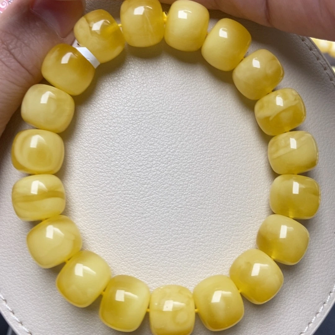 琥珀未镶嵌珠宝奇石270