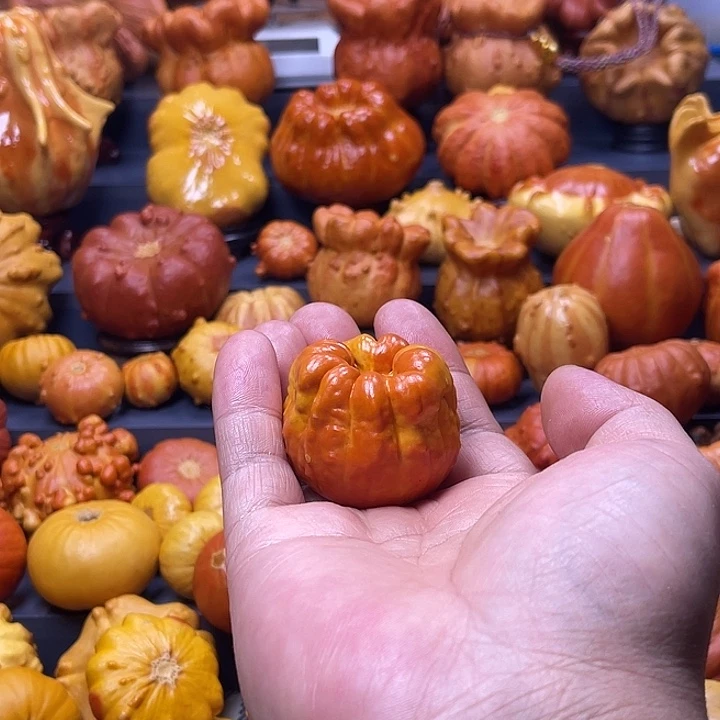 謙***、大叶紫檀（黑酸枝木类）