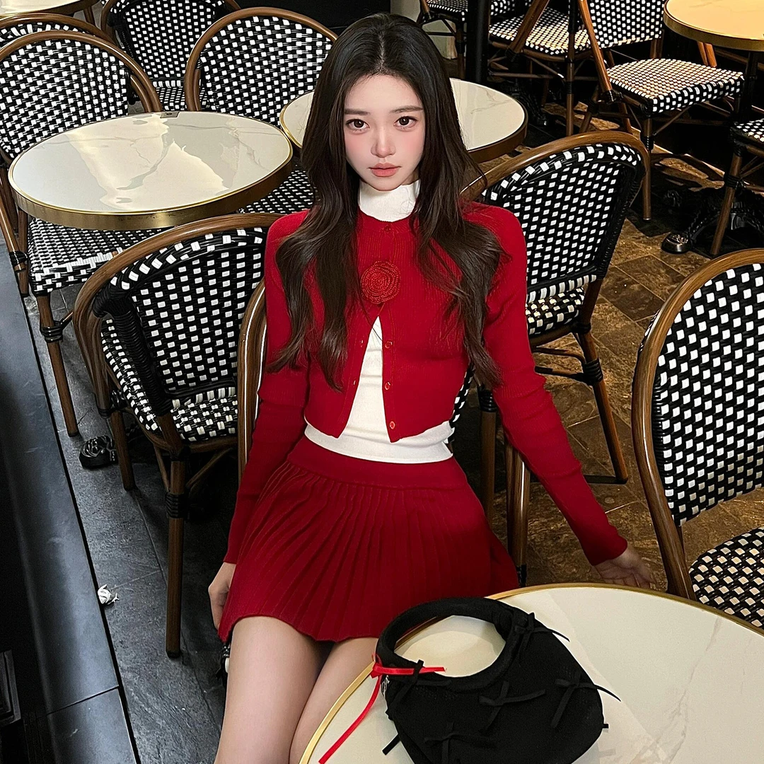 圣诞穿搭一整套2026新款秋冬装红色跨年网红针织毛衣半身裙子套装